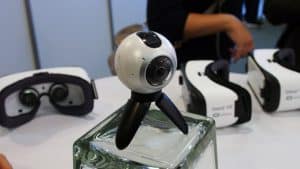 Samsung Gear 360 czyli kolejna poręczna kamerka 360